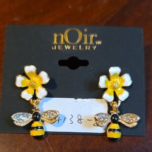 nOir Jewelry Yellow and Black Flower Bee Earrings